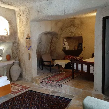 Aziz Cave Hotel *